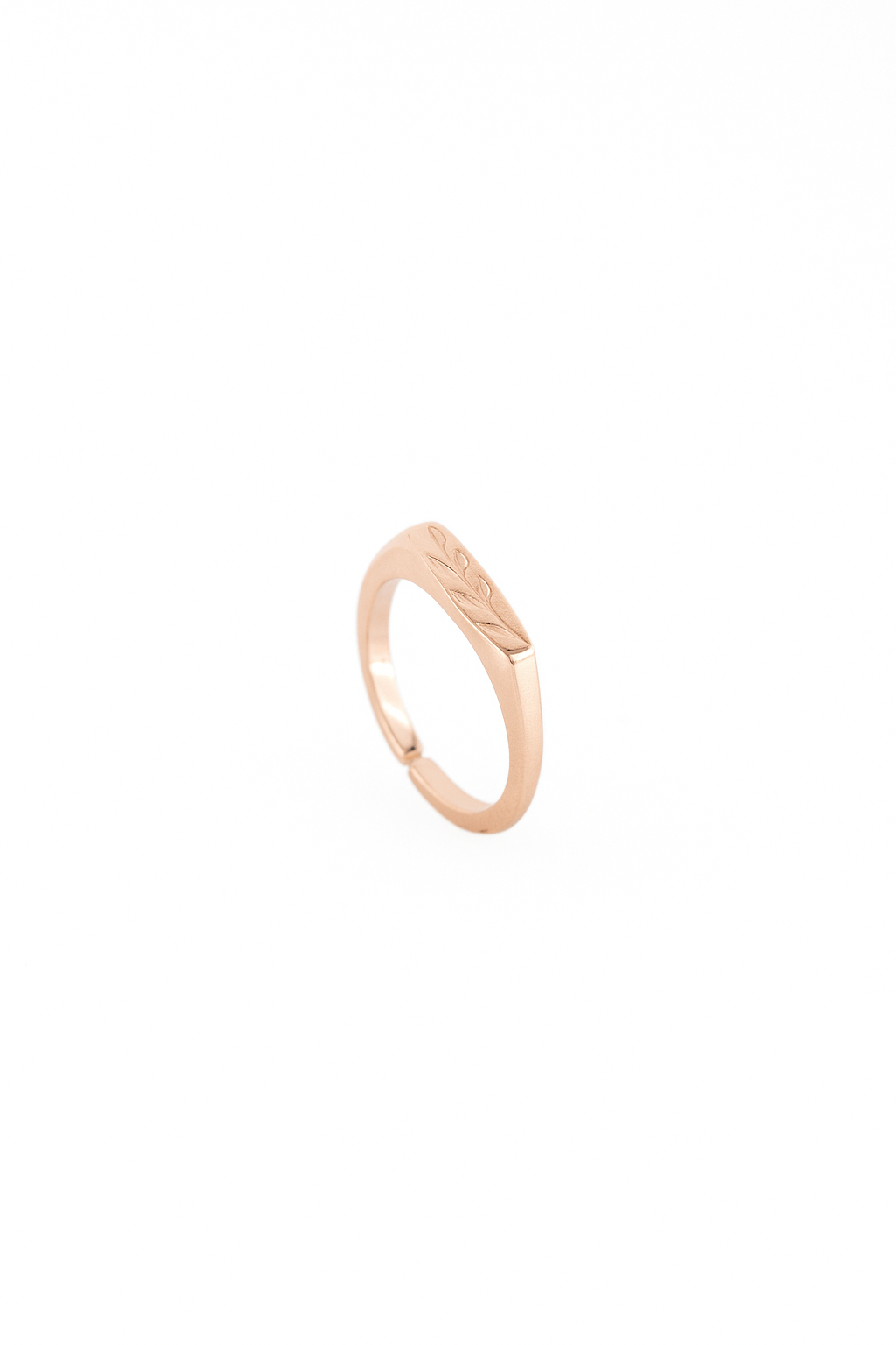 Trellis | Leaf Engraved Ring