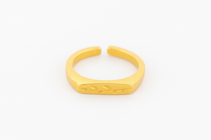 Trellis | Leaf Engraved Ring