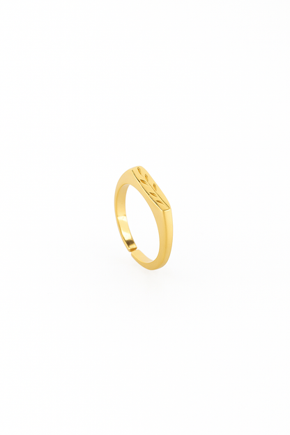 Trellis | Leaf Engraved Ring